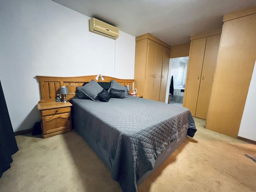 4 Bedroom Property for Sale in Oos Einde North West